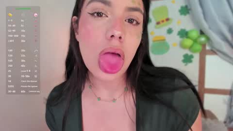 renataleclair online show from March 17, 4:44 pm