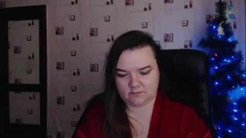 renataoia online show from January 11, 5:07 pm