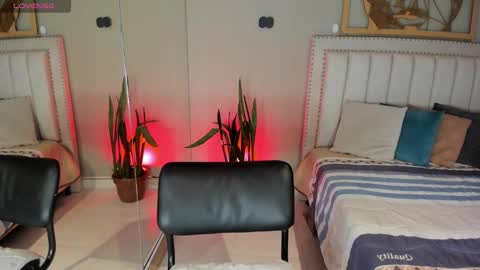      online show from March 3, 12:09 pm