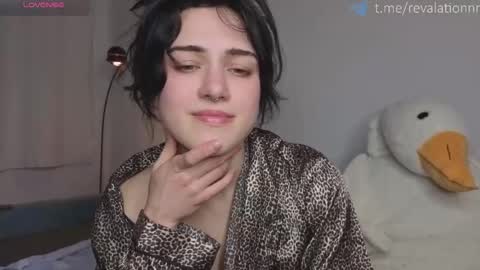 Ewiwi online show from March 6, 5:30 pm