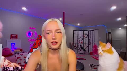 ria  online show from September 24, 3:27 am