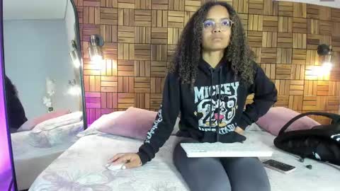 Sara online show from March 7, 10:02 am