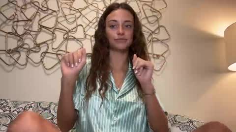 Riley online show from September 15, 4:04 pm