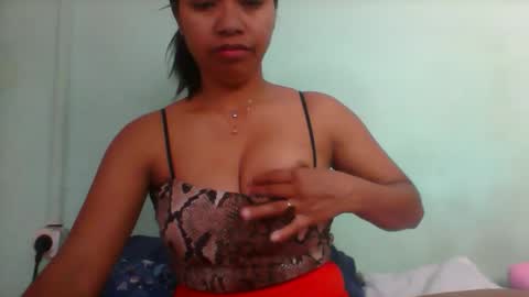 rinah856024 online show from November 18, 5:19 am