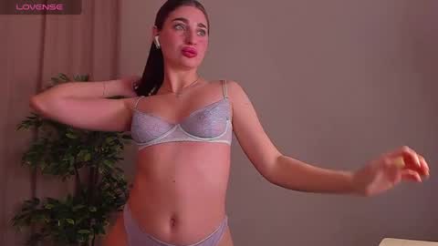 Rina online show from April 17, 9:50 pm