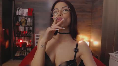 rinathequeen online show from March 14, 2:40 pm