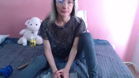 Rochelle online show from February 14, 2:30 pm