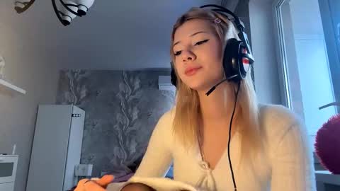 Anny online show from February 13, 12:18 pm