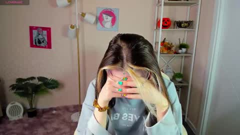 Rockett online show from November 19, 1:27 am