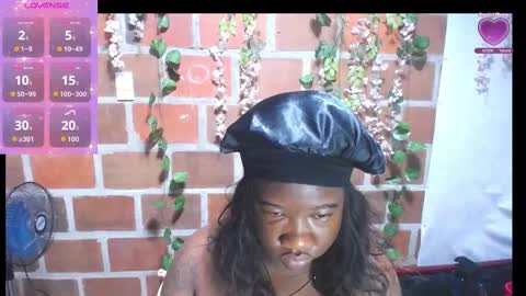 roos_veyker online show from September 25, 11:09 am