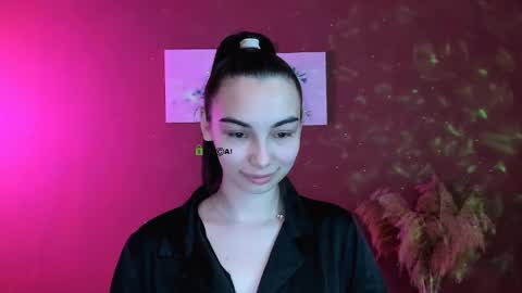 rose_dark_ online show from February 2, 8:08 pm