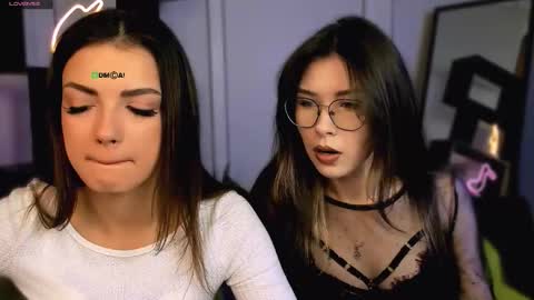 rose online show from October 14, 7:05 pm