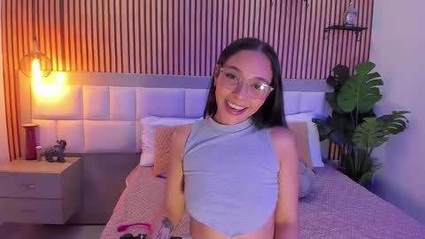 roseaurora online show from October 30, 1:56 pm