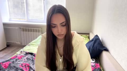 Mimi online show from September 19, 11:42 am