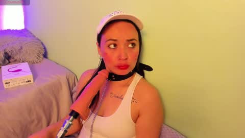 rosie_jhons online show from February 13, 4:00 am