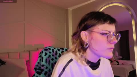 rossiie_hunt_ online show from May 15, 12:08 pm