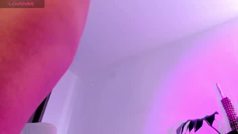 Im Ross   online show from April 16, 8:19 pm