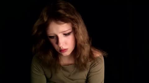 rosy_petal online show from November 8, 11:48 am