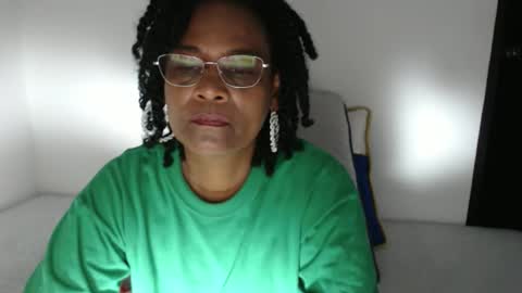 luxa online show from December 14, 3:51 pm