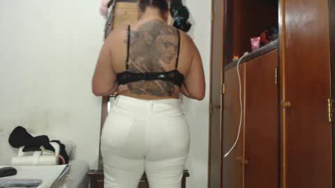 rousse online show from May 23, 2:32 am