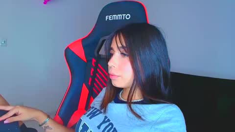 rousse_violet online show from September 23, 7:56 pm