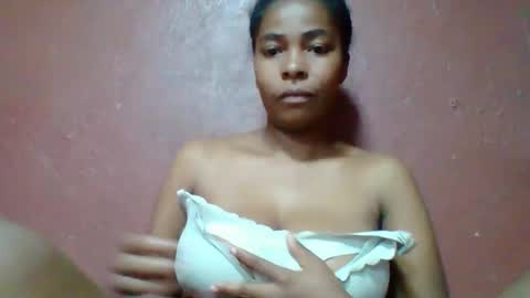 rovaelyah online show from April 9, 2:36 am