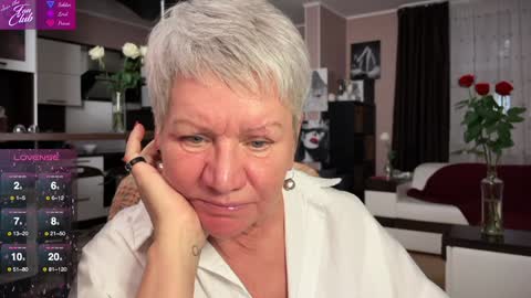 Roxana online show from February 3, 3:06 pm