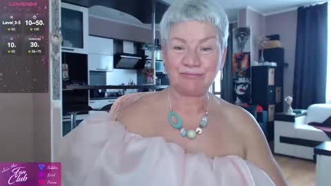 Roxana online show from September 22, 1:31 pm