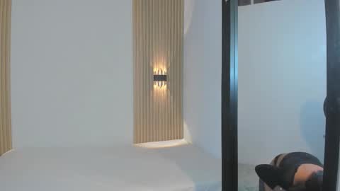 roxanerichie  online show from December 5, 8:54 pm