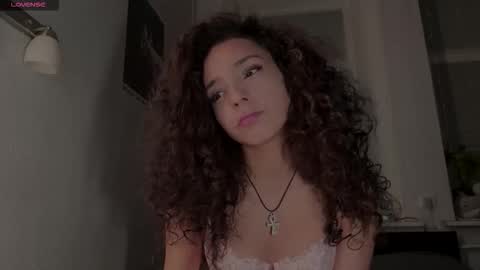 Roxie online show from January 17, 5:15 am