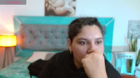 roxiie online show from October 4, 3:12 am