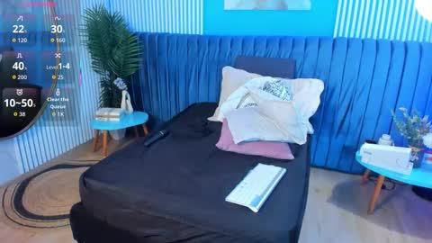 Roxy hell online show from November 3, 5:17 pm