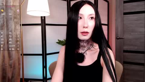 roxanne online show from May 7, 3:55 am