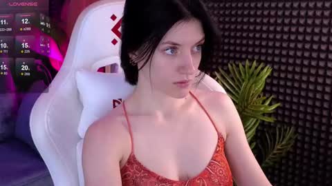 roxy_riot_ online show from September 20, 1:38 am