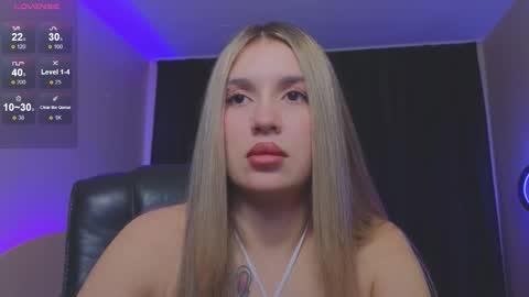 Roxy online show from November 6, 9:32 pm