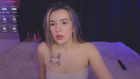 Roxy online show from March 8, 6:46 pm