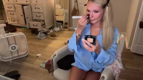 Roxy Rain online show from April 13, 12:12 am