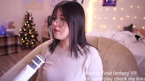 roxysuh online show from February 6, 7:13 am