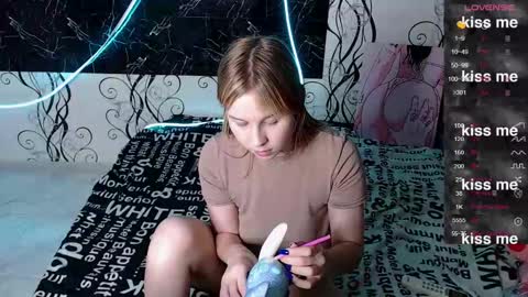 angela online show from October 10, 4:23 pm