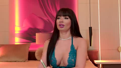 Ruby Luxe online show from December 20, 6:28 am