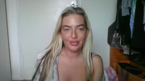 rubyredxxxoxxx online show from December 26, 9:44 am