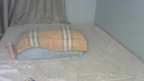 s932077 online show from November 13, 6:51 pm