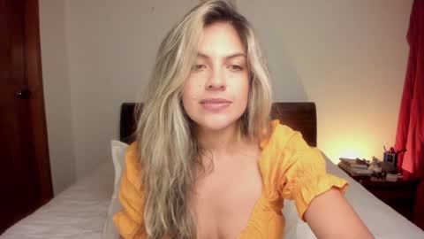 Leslie Beltrn online show from December 17, 3:39 am