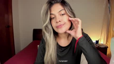 Leslie Beltrn online show from January 7, 3:03 am