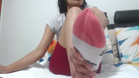 saaramiller     online show from December 5, 5:26 am