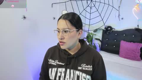 saaya_tay online show from October 28, 3:12 am