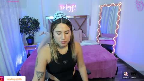 saaya_tay online show from February 24, 11:52 am