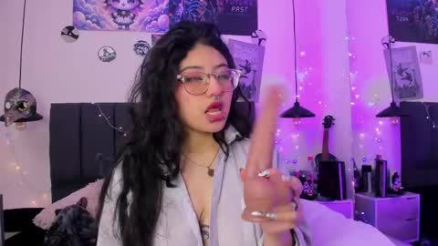 Sabrina  online show from March 17, 11:36 am