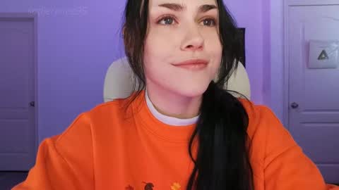 Sadie Renee  online show from October 6, 10:25 pm