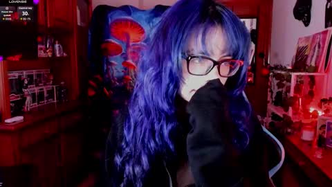    online show from December 5, 9:32 am